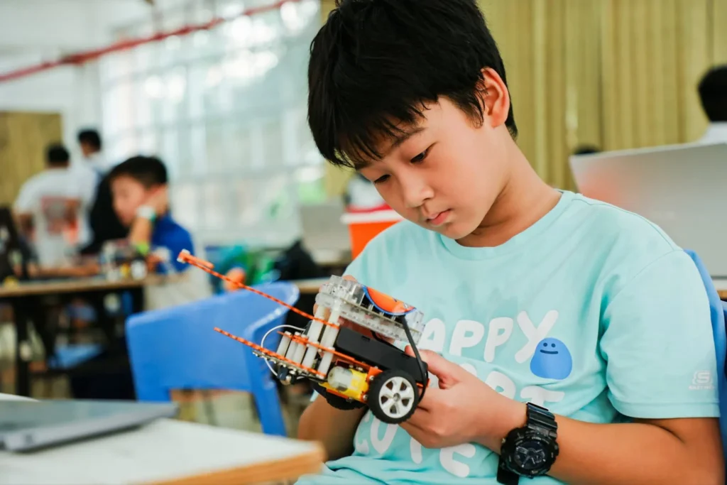 เรียนรู้ Coding ผ่านหุ่นยนต์
