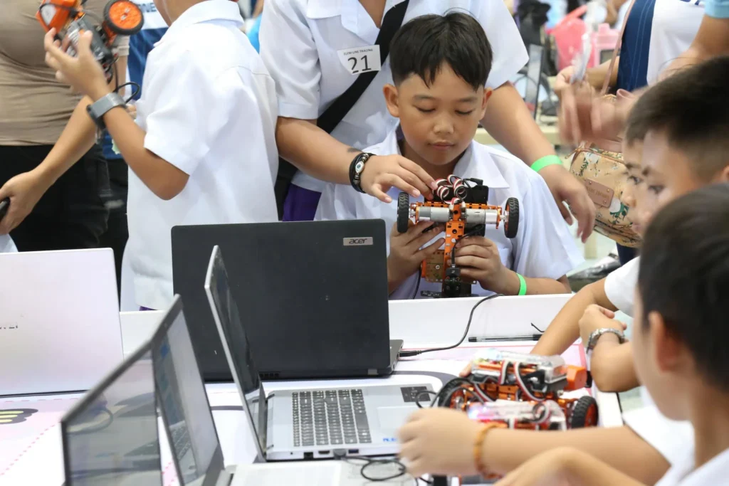 AI Robot Classroom